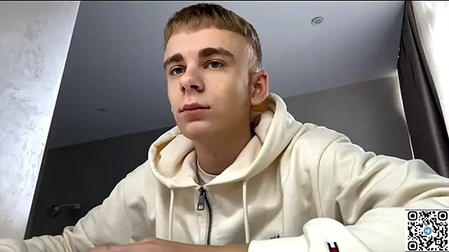 Snapshot of echowraith chatting on 10/07/25, 11:33 echowraith online show from 10/07/25, 11:33