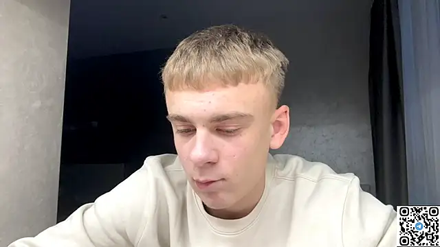 Snapshot of echowraith chatting on 12/04/25, 02:38 echowraith online show from 12/04/25, 02:38