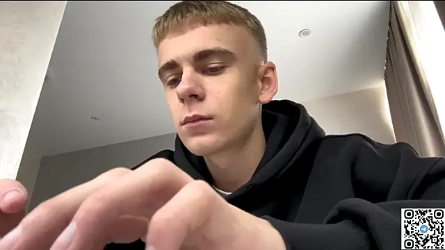 Snapshot of echowraith chatting on 10/01/25, 09:03 echowraith online show from 10/01/25, 09:03