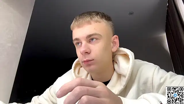 Snapshot of echowraith chatting on 10/29/25, 06:12 echowraith online show from 10/29/25, 06:12