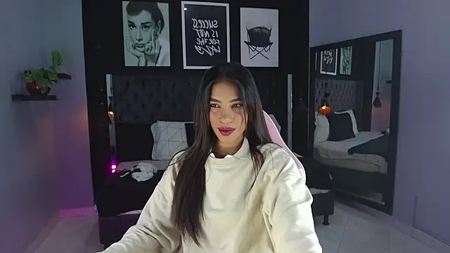 Snapshot of kitty_collins_ chatting on 10/20/25, 11:55 kitty collins online show from 10/20/25, 11:55