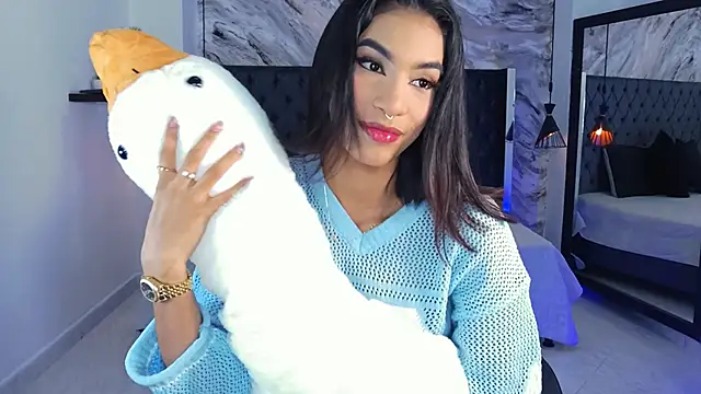 Snapshot of kitty_collins_ chatting on 05/26/26, 12:03 kitty collins online show from 05/26/26, 12:03