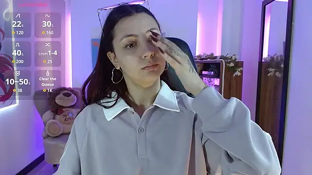 Snapshot of AlanaGarcia19 chatting on 12/02/25, 11:45 AlanaGarcia19 online show from 12/02/25, 11:45