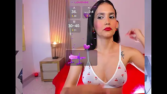 Snapshot of MaileenMilf chatting on 05/13/26, 10:50 MaileenMilf online show from 05/13/26, 10:50