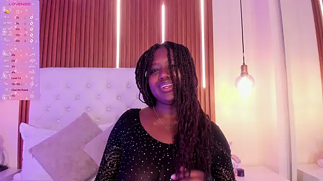 Snapshot of Oshun_Evans chatting on 10/10/25, 03:29 Oshun Evans online show from 10/10/25, 03:29