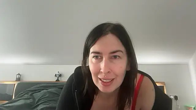 Snapshot of candismimi chatting on 10/24/25, 02:16 candismimi online show from 10/24/25, 02:16