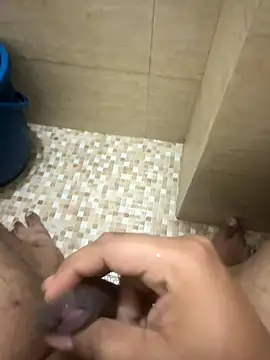 Snapshot of saumon3022 chatting on 10/11/25, 07:53 saumon3022 online show from 10/11/25, 07:53