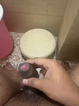 saumon3022 online show from 11/29/25, 07:41