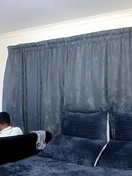 Snapshot of TmanZim2025 chatting on 11/04/25, 07:50 TmanZim2025 online show from 11/04/25, 07:50