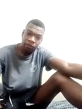 Snapshot of TmanZim2025 chatting on 10/29/25, 01:32 TmanZim2025 online show from 10/29/25, 01:32