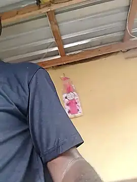 Snapshot of TmanZim2025 chatting on 01/09/26, 09:49 TmanZim2025 online show from 01/09/26, 09:49