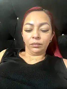 Snapshot of Vamanda05 chatting on 10/15/25, 11:35 Vamanda05 online show from 10/15/25, 11:35