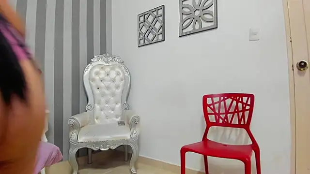 Salomee hernandez online show from 11/24/25, 02:39