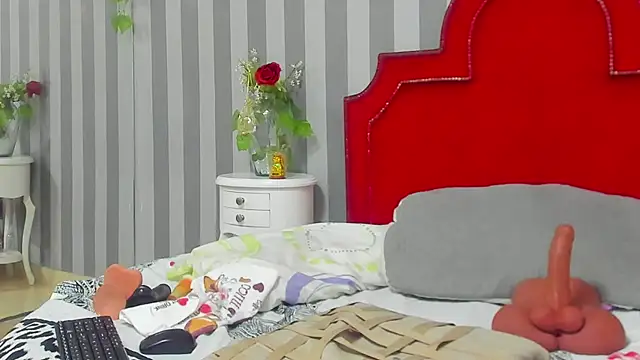 Salomee hernandez online show from 09/16/25, 01:12