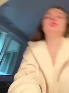 DeniMilkyyyyy online show from 10/05/25, 03:47