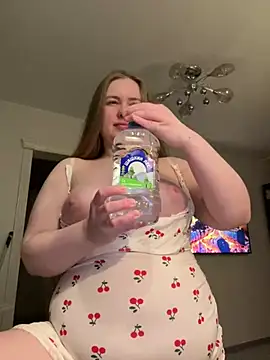 DeniMilkyyyyy online show from 02/21/26, 06:21