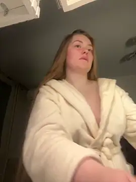 DeniMilkyyyyy online show from 12/02/25, 01:24