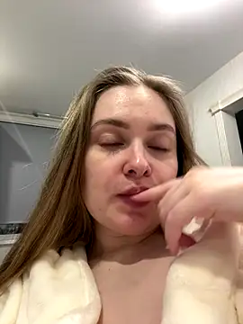 DeniMilkyyyyy online show from 11/08/25, 05:27