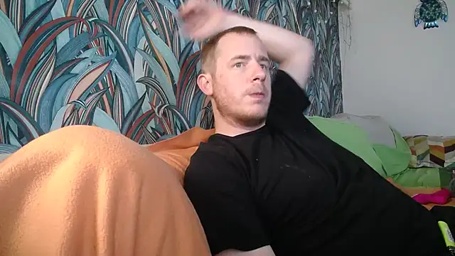 Snapshot of gaydavid chatting on 09/12/25, 11:04 gaydavid online show from 09/12/25, 11:04