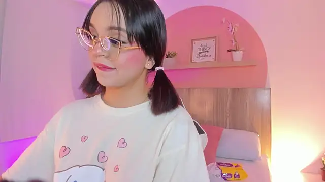 Clara Luu online show from 06/16/26, 02:33