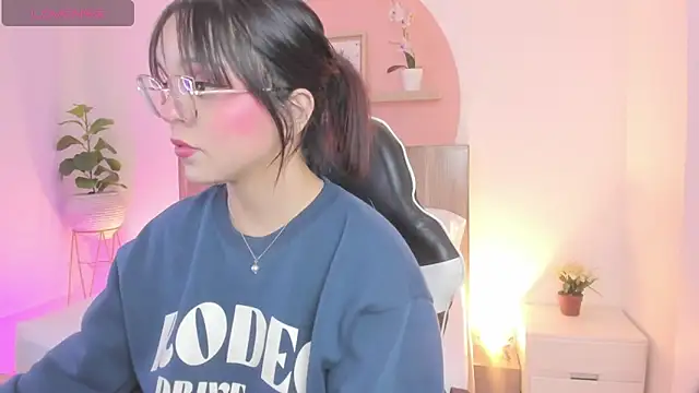 Clara Luu online show from 05/23/26, 02:54