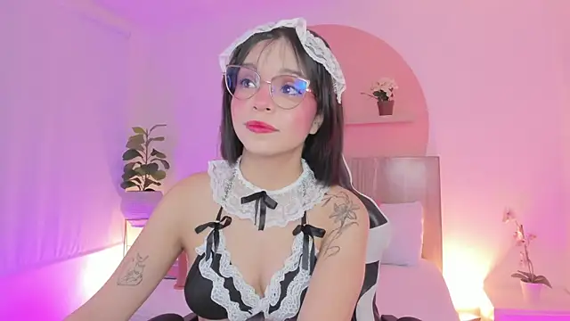 Clara Luu online show from 04/10/26, 03:35