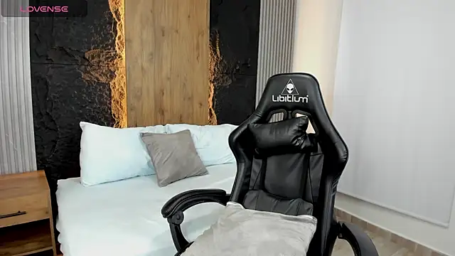 Snapshot of Clara_Luu chatting on 10/11/25, 02:45 Clara Luu online show from 10/11/25, 02:45