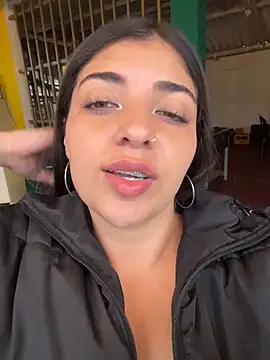 Isaa-Sweet online show from 11/28/25, 11:10