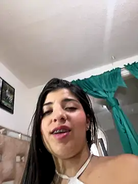 Isaa-Sweet online show from 09/23/25, 08:49