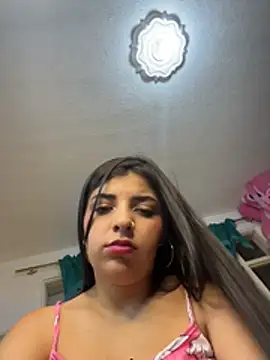 Isaa-Sweet online show from 10/31/25, 02:13