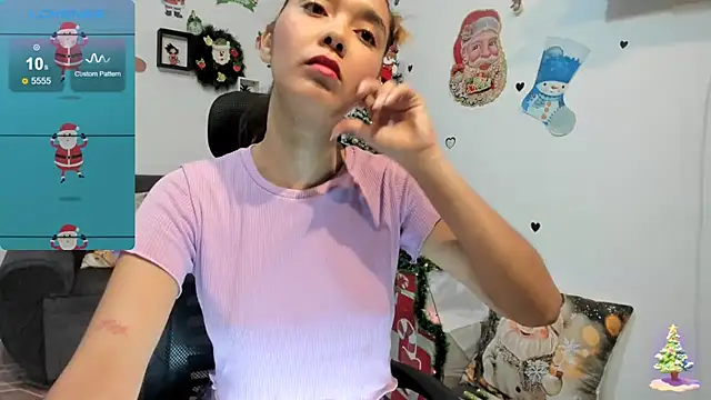 Snapshot of anastasia_tuya chatting on 11/27/25, 04:40 anastasia tuya online show from 11/27/25, 04:40