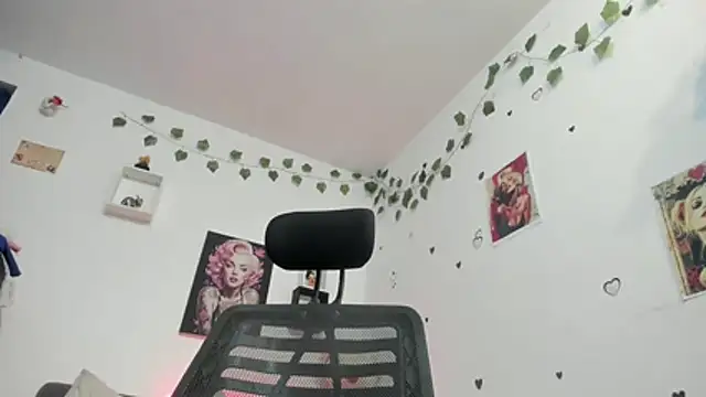 anastasia tuya online show from 05/08/26, 01:53