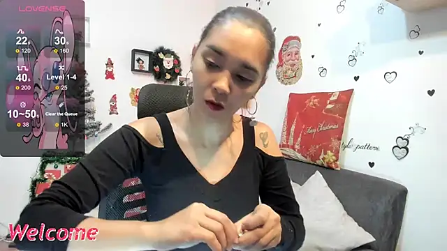 Snapshot of anastasia_tuya chatting on 11/14/25, 01:42 anastasia tuya online show from 11/14/25, 01:42