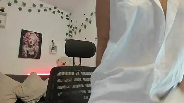 anastasia tuya online show from 02/14/26, 01:17