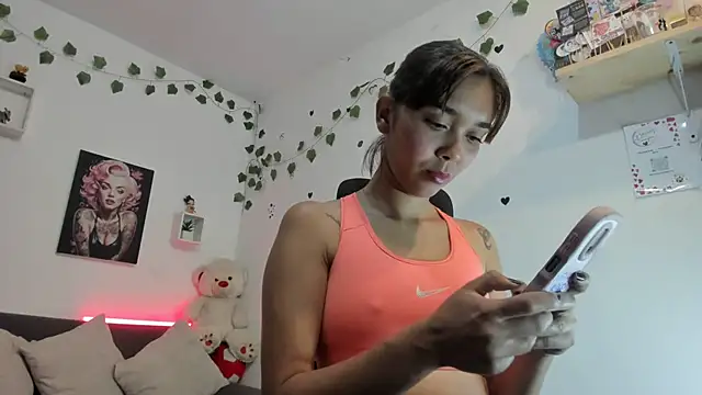 anastasia tuya online show from 02/17/26, 01:36