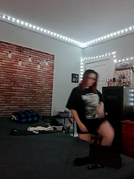 queenpeaches121 online show from 11/03/25, 11:47
