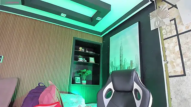 ThaliaBrooks  online show from 12/20/25, 05:32