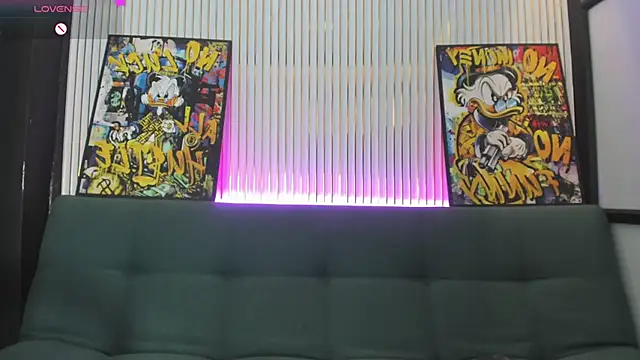 ThaliaBrooks  online show from 12/18/25, 05:01