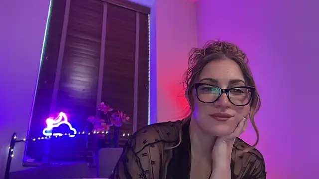 Snapshot of MistresssX chatting on 10/06/25, 01:56 MistresssX online show from 10/06/25, 01:56