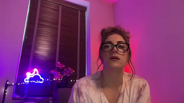 Snapshot of MistresssX chatting on 10/07/25, 03:02 MistresssX online show from 10/07/25, 03:02