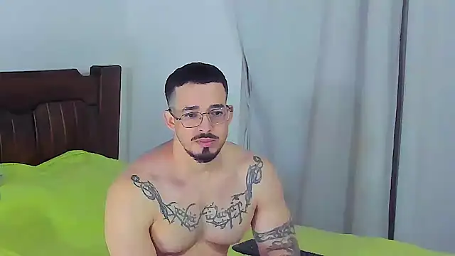 Hunter Hoott online show from 11/02/25, 12:04