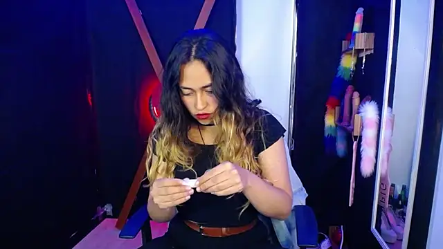 SabaTheCourtesan online show from 12/19/25, 05:26