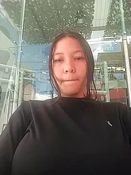 Naia Stant online show from 10/18/25, 05:26