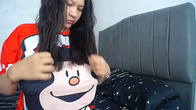 Naia Stant online show from 09/20/25, 01:05