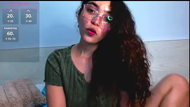 Snapshot of Ariagal chatting on 09/10/25, 11:59 Ariagal online show from 09/10/25, 11:59