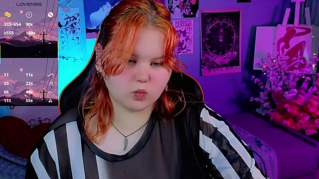 Snapshot of fillisfox_ chatting on 05/07/26, 11:24 fillisfox online show from 05/07/26, 11:24