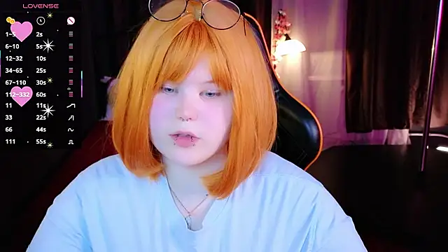 fillisfox  online show from 02/21/26, 04:09