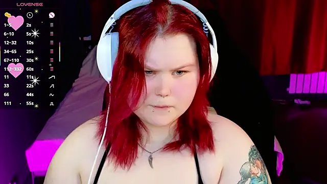 fillisfox  online show from 03/26/26, 04:05