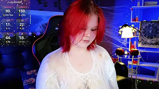 fillisfox  online show from 10/29/25, 03:55