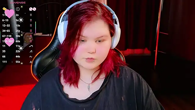 fillisfox  online show from 03/22/26, 11:45